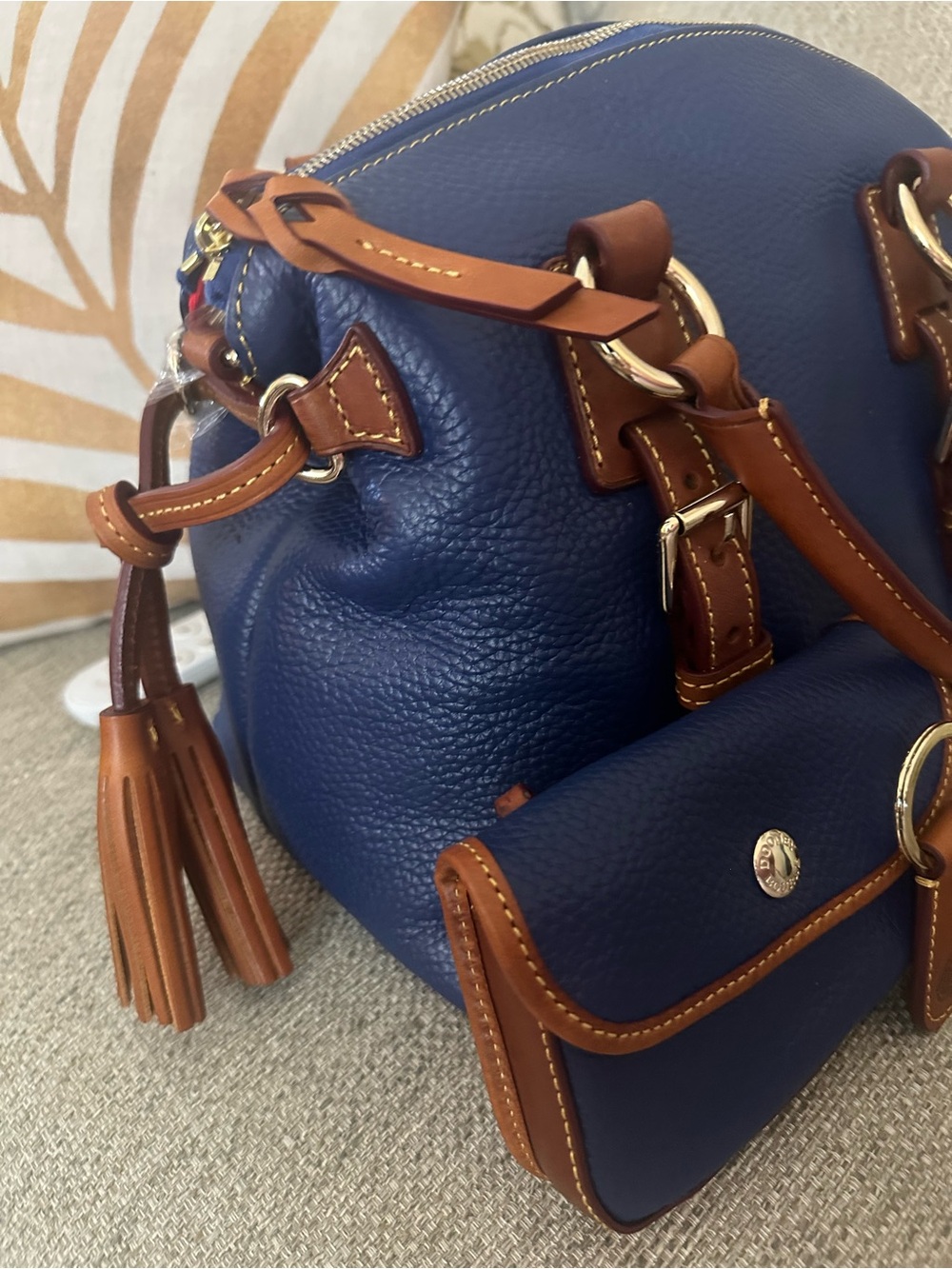 Dooney & Bourke NWT Domed Crossbody Satchel | 3 Piece Set Wristlet & Key Fob - Picture 13 of 15
